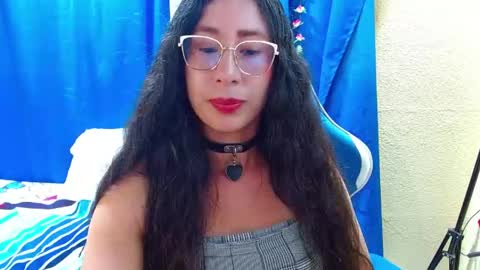 Gia  online show from June 1, 10:55 pm