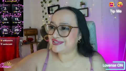 nahomi online show from April 8, 11:52 pm