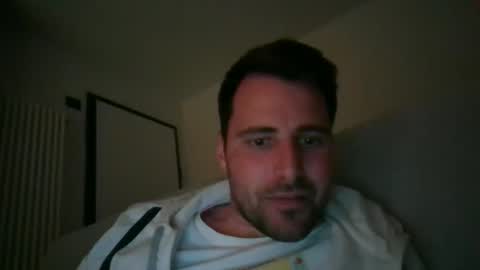 giacomo9669 online show from March 4, 5:32 pm