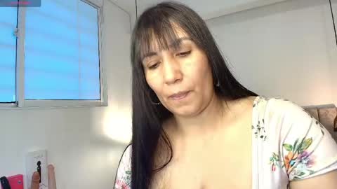 G I A  FOX online show from May 10, 1:28 pm