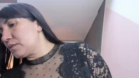 G I A  FOX online show from October 15, 1:45 pm