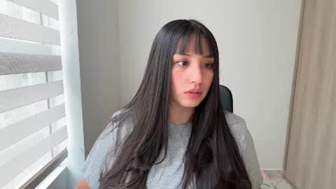 Gianna Lee online show from April 14, 6:55 pm