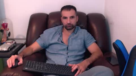 Gianni online show from December 5, 9:55 pm