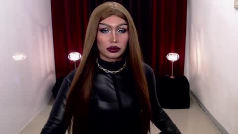 Gia X online show from December 13, 5:38 am