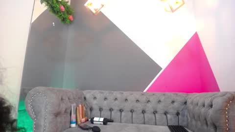 GIGI STCOTT online show from November 4, 3:19 am