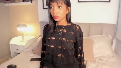 Snapshot of gigi_strawberry chatting on September 19, 4:49 am GIGI online show from September 19, 4:49 am