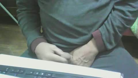 Snapshot of gigione54 chatting on October 9, 4:40 am gigione54 online show from October 9, 4:40 am