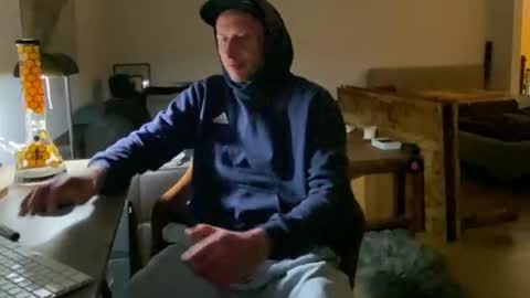 Snapshot of gilbertlachsmann chatting on February 16, 4:09 am Sebastian online show from February 16, 4:09 am