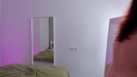 Snapshot of gin_yoon chatting on February 21, 12:50 pm Gin online show from February 21, 12:50 pm