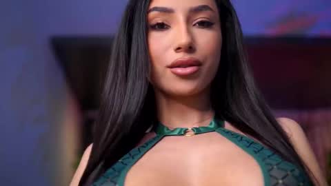 Gina online show from February 6, 8:11 pm