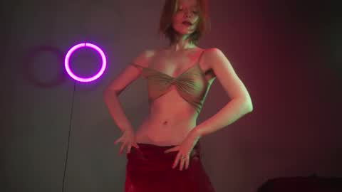        im expecting 350 thumbs up on my altar   online show from September 21, 10:36 pm