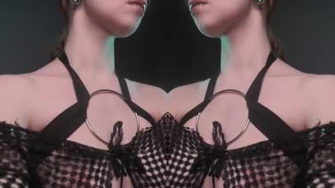        im expecting 350 thumbs up on my altar   online show from December 17, 10:16 pm