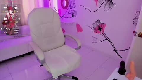 Kendall online show from December 16, 1:17 pm