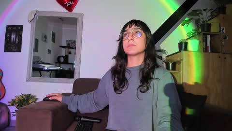 girasol1921 online show from February 16, 3:15 am