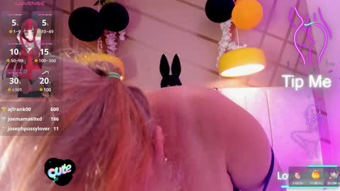 Snapshot of girl_amada chatting on February 7, 8:55 am Girl Amada online show from February 7, 8:55 am