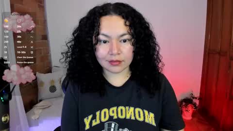 girl_inline online show from February 25, 11:48 pm