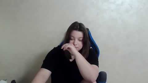 girl_leya online show from December 31, 5:55 am