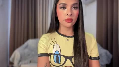 queen ronna online show from April 23, 12:29 pm