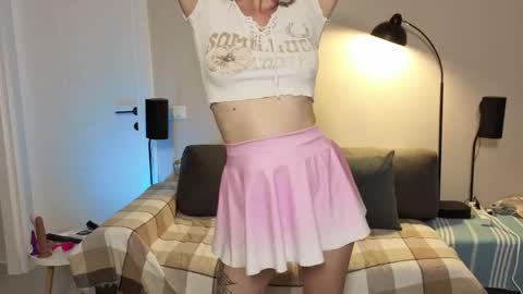 Girlfriend online show from May 4, 9:21 pm