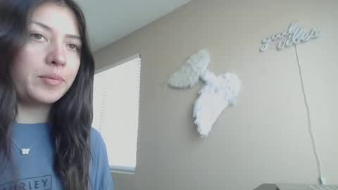 Jasmine online show from June 19, 4:02 pm