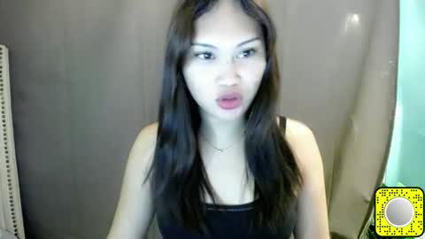 Rhaine online show from June 3, 7:19 pm