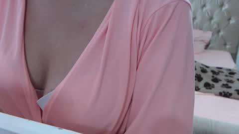 Victoria online show from November 15, 2:18 pm