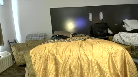 Girth online show from December 4, 7:17 pm