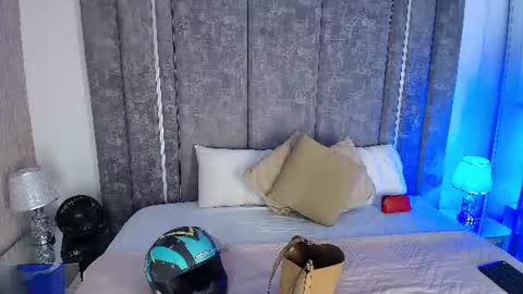     online show from July 25, 10:46 am