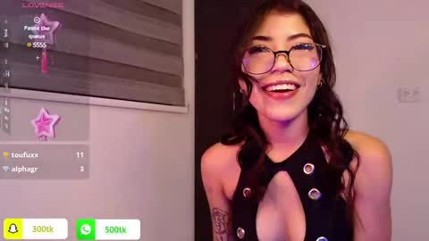 Snapshot of giselleblare chatting on February 22, 5:23 am giselleblare online show from February 22, 5:23 am