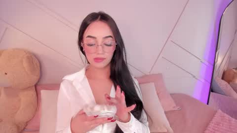 GisellePalmer  online show from February 22, 7:05 pm