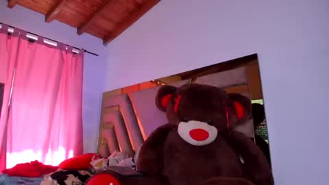 . Gisel Reyes . online show from February 16, 9:16 pm