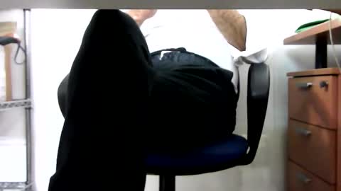 Snapshot of gitano691 chatting on January 22, 8:18 am gitano691 online show from January 22, 8:18 am
