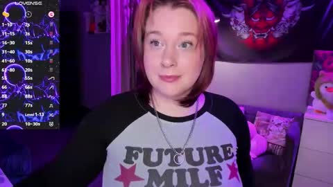 Snapshot of gitera_ chatting on October 20, 7:41 pm AlexaMillis online show from October 20, 7:41 pm