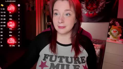 Snapshot of gitera_ chatting on October 2, 11:58 pm AlexaMillis online show from October 2, 11:58 pm