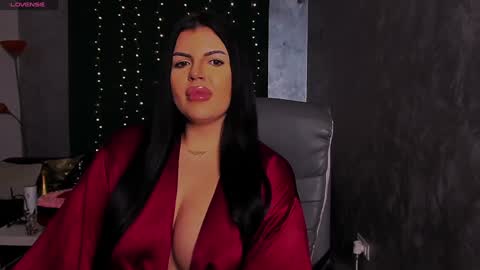 Giulia online show from February 7, 1:47 am