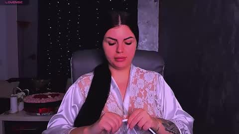 Giulia online show from November 11, 4:25 am