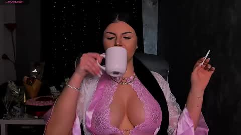 Giulia online show from March 9, 10:30 pm