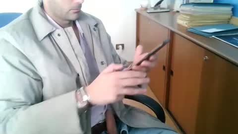 Snapshot of giuseppevai1 chatting on October 17, 11:03 am giuseppevai1 online show from October 17, 11:03 am