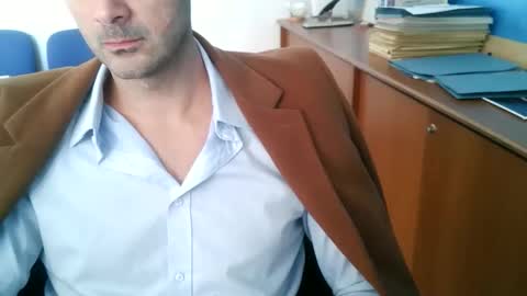 giuseppevai1 online show from November 10, 11:24 am