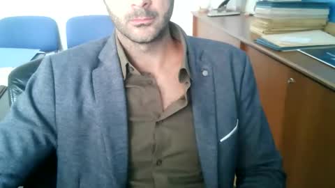 giuseppevai1 online show from October 23, 9:11 am