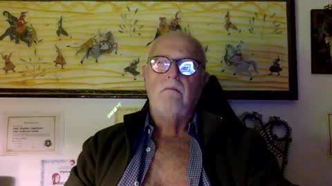 giutomma930394 online show from November 3, 12:44 am