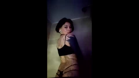 Nice to meet you my name is Heyli  online show from June 1, 10:22 pm