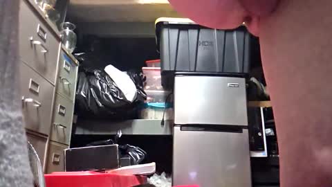 gixxer8282 online show from April 22, 12:12 pm