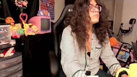 glaceon9 online show from October 16, 6:29 pm