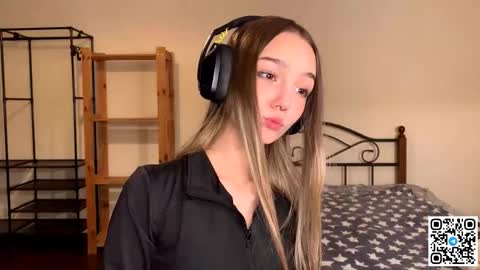 Catalina online show from November 21, 11:08 am