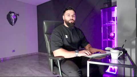 Matthew .. for short call me Matt online show from March 7, 9:59 pm