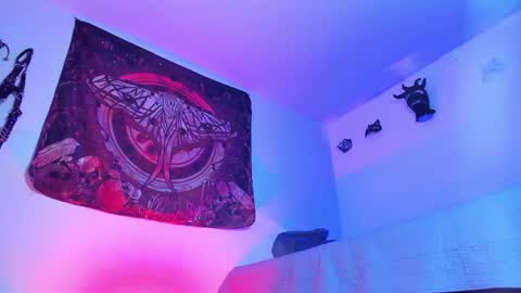 NYX online show from May 26, 9:54 pm