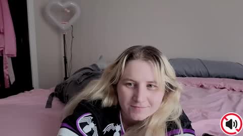 Glitch online show from September 9, 2:39 pm