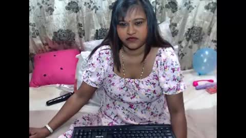 Snapshot of glitter_candy chatting on October 15, 9:10 am glitter candy online show from October 15, 9:10 am