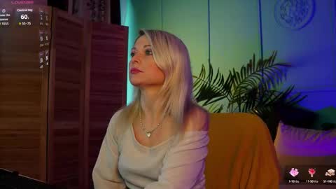 Snapshot of gloria_lovely chatting on September 9, 10:59 am Gloria online show from September 9, 10:59 am
